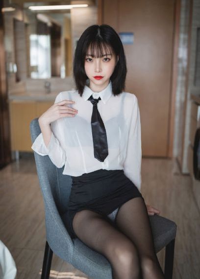 虐玩蹂躏尿孔膀胱调教